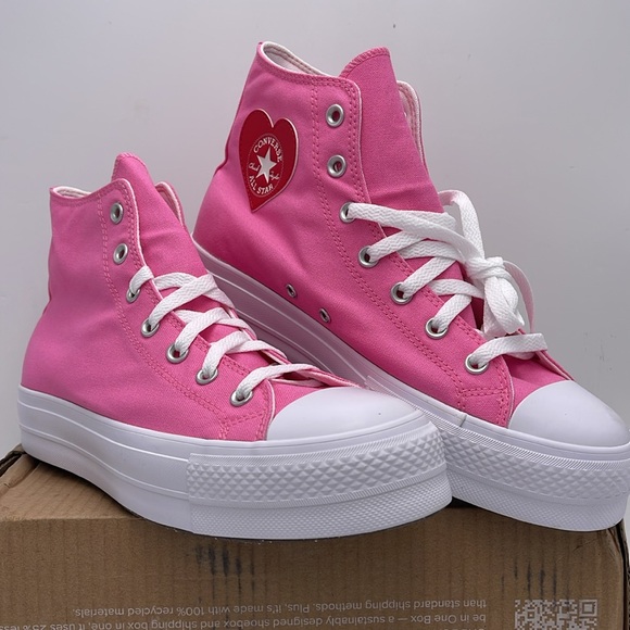 Converse WMNS Chuck Taylor All Star Lift Platform Canvas
WOMEN'S HIGH TOP SHOE - Picture 4 of 16